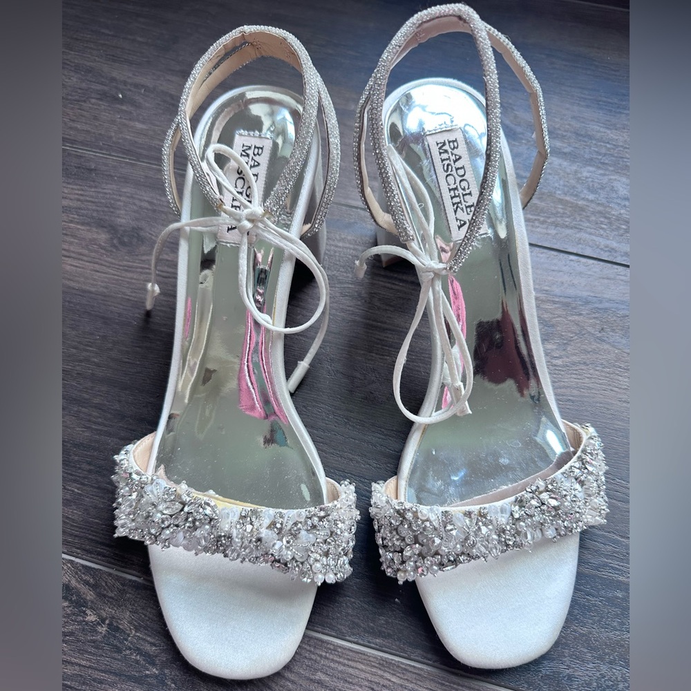 Badgley Mischka Clara Silver Embellished Women's Heels